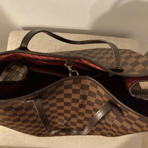 Louis Vuitton Neverfull GM - Picture 2 of 5